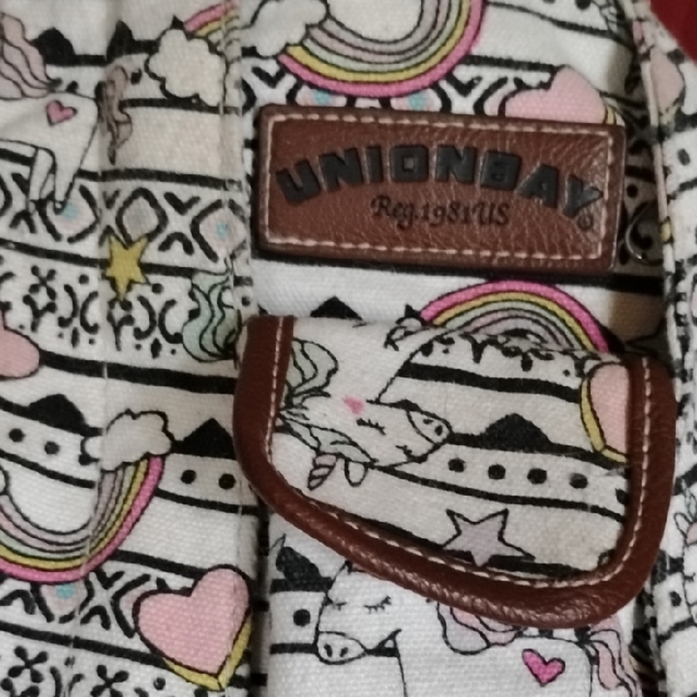 Unionbay Patterned Backpack With Brown Accents - image 2